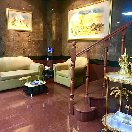 Sky Hotel Apartments Дубай Екстер'єр фото