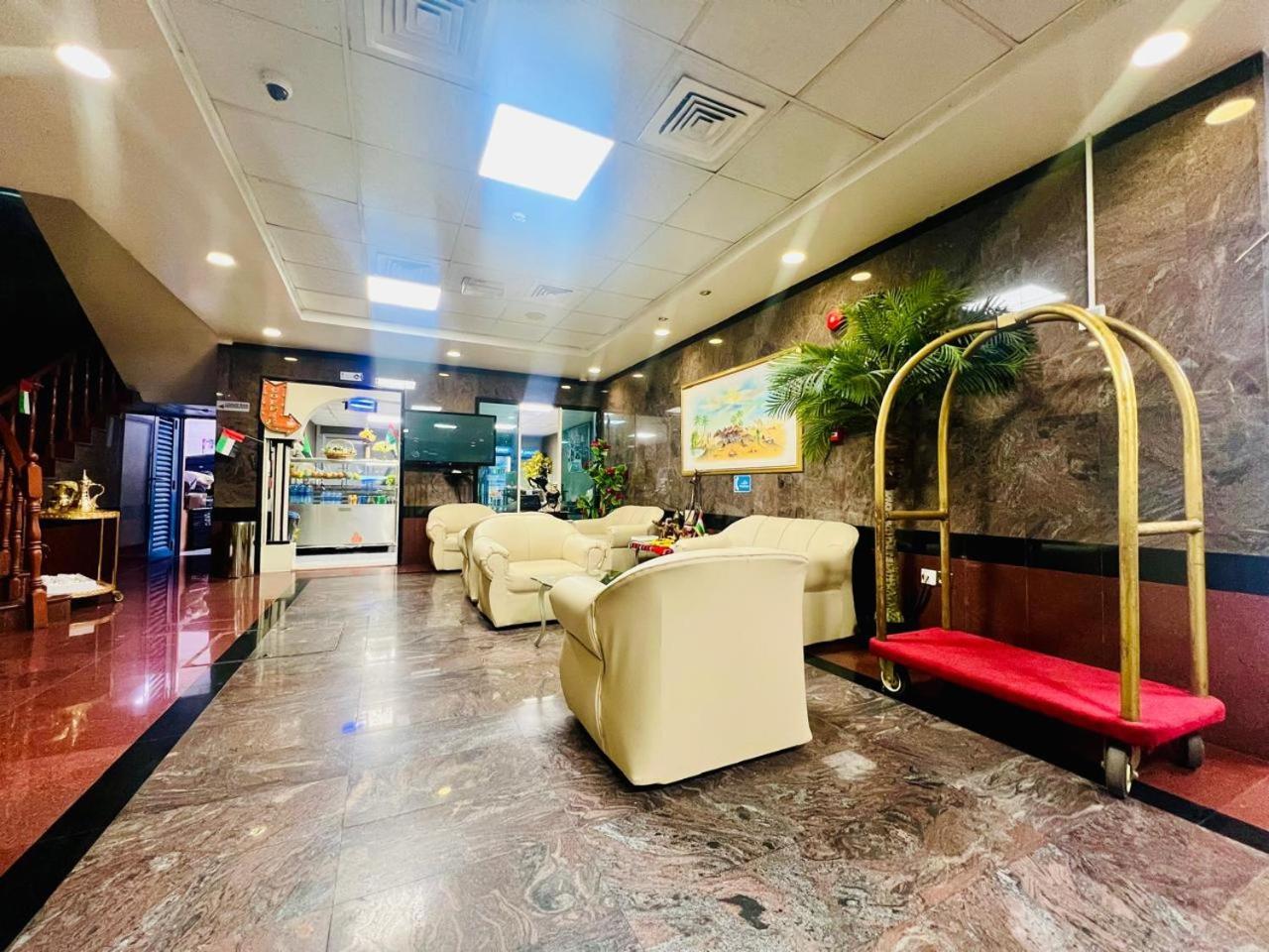 Sky Hotel Apartments Дубай Екстер'єр фото